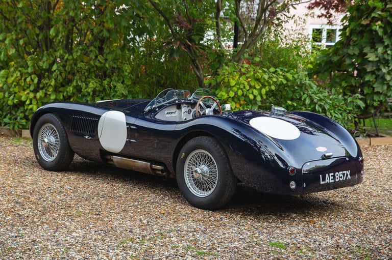 2022 REALM C-TYPE REALM SALOON PETROL Manual