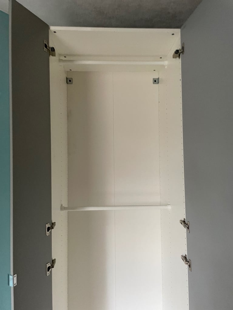 FREE DELIVERY 🥰🚚🥰 IKEA PAX BROWN TRIPLE MIRROR DOOR WARDROBE GOOD CONDITION 