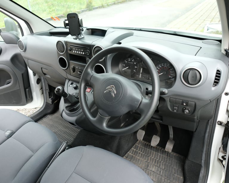 Citroen BERLINGO 1.6HDI 2014 Low Mileage, New MOT, New Tyres, No VAT