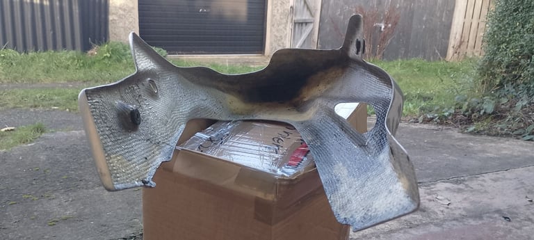 Suzuki, SV1000 bellypan 