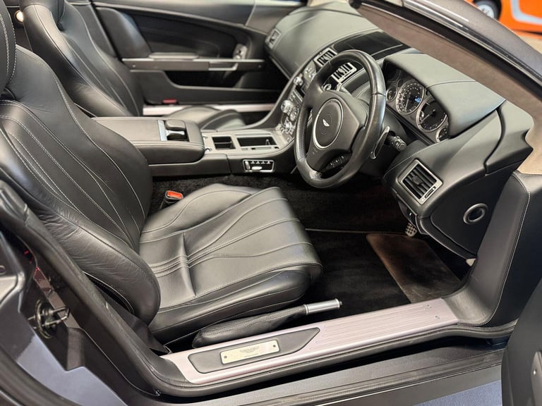 ASTON MARTIN VIRAGE 6.0 V12 Volante T-TronicII Euro 5 2dr 2011
