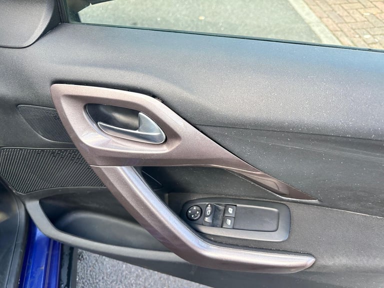 2013 Peugeot 2008 1.2 VTi Active Euro 5 5dr HATCHBACK Petrol Manual