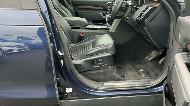 2017 Land Rover Discovery 3.0 TD6 HSE 5dr Auto ESTATE DIESEL Automatic