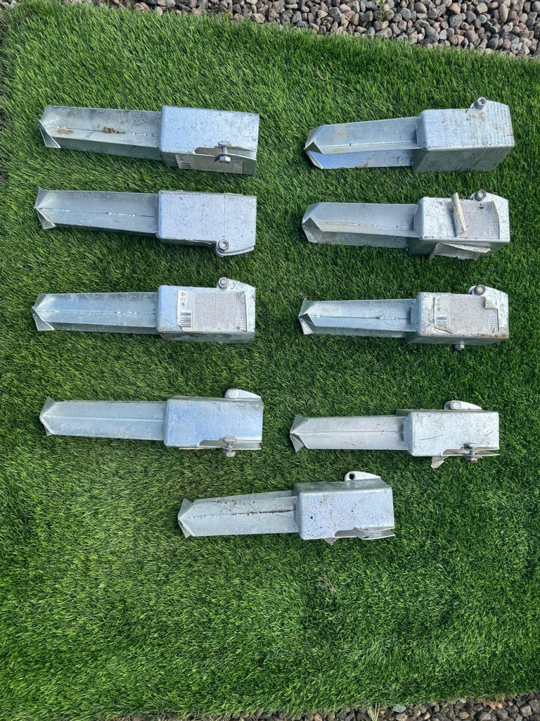 image for metal fence post 