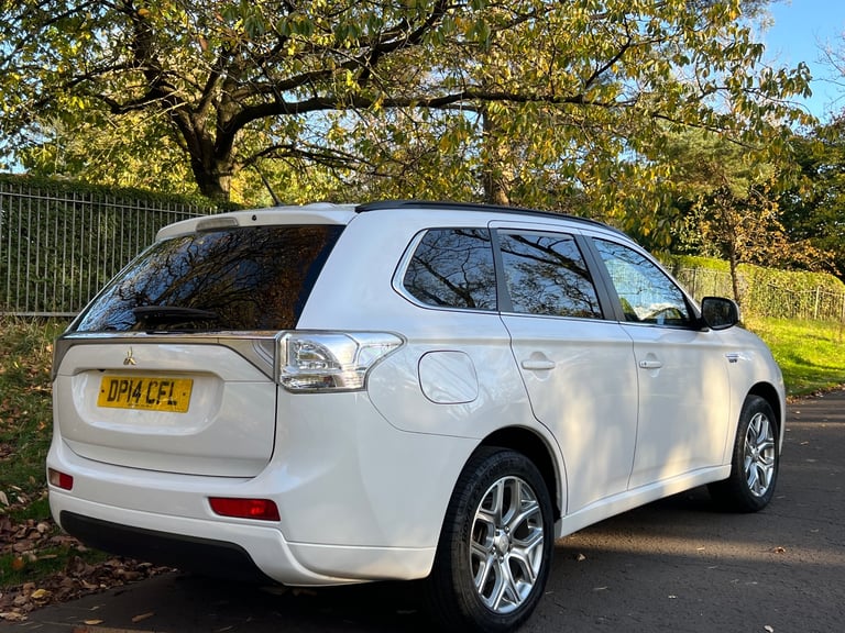 2014 MITSUBISHI OUTLANDER PHEV, GX4H,AUTO, HYBRID, (1998 cc), SERVICE HISTORY,   