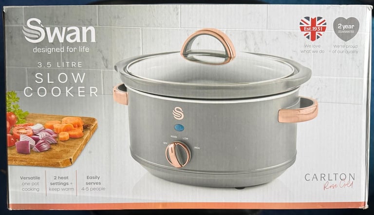 image for Swan SF17021WHTN Nordic Slow Cooker with 3 Temperature Settings, Keep Warm Function, 3.5L