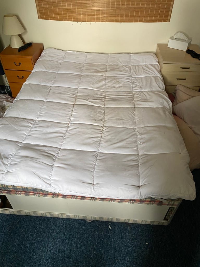 Double (queen) divan base, mattress and microfibre Mattress Topper
