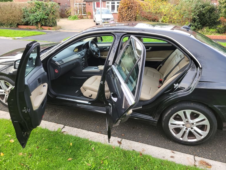 Mercedes-Benz, E CLASS, Saloon, 2011, Semi-Auto, 2987 (cc), 4 doors