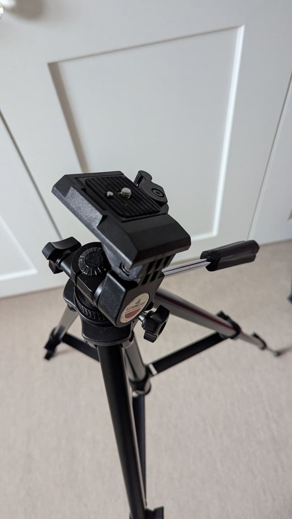 SLR camera tripod
