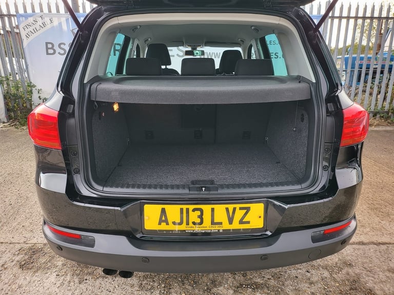 2013 Volkswagen Tiguan 2.0 TDi BlueMotion Tech SE 5dr DSG ESTATE Diesel Automatic