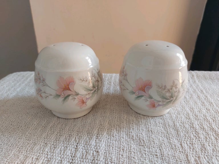 Noritake Marlfield Floral Salt And Pepper Pots 