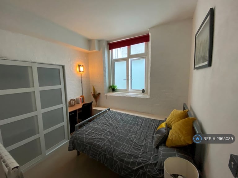 3 bedroom flat in Newarke Street, Leicester, LE1 (3 bed) (#2665089)