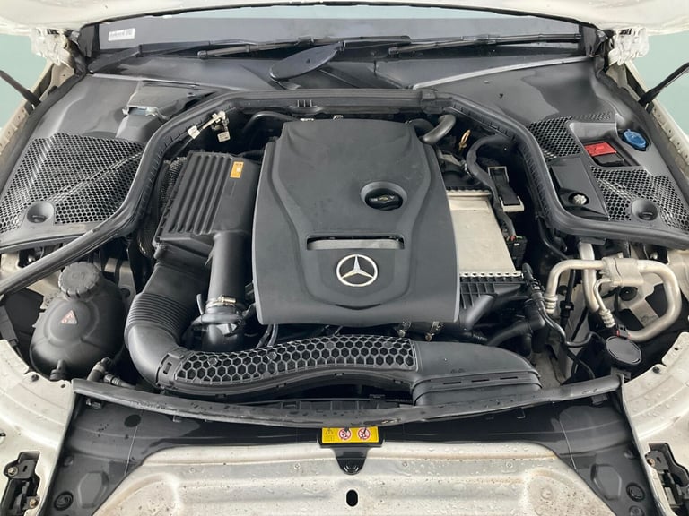 2017 Mercedes-Benz C Class C200 AMG Line Premium Plus 4dr 9G-Tronic SALOON PETROL Automatic