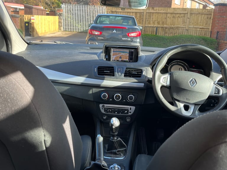 Renault, MEGANE, Estate, 2012, Manual, 1598 (cc), 5 doors