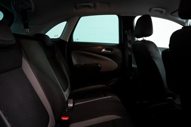 2018 Vauxhall Crossland X 1.6 Turbo D Tech Line Nav SUV 5dr Diesel Manual Euro 6 (s/s) (120 ps) D...