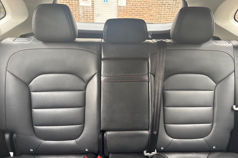 2024 MG MG HS 103407 Hatchback Automatic