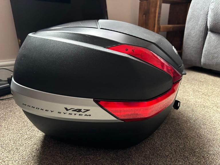 image for Motorcycle Top Box Givi V47 Monokey