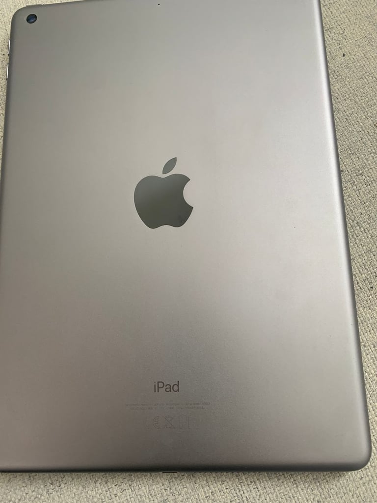 Apple Ipad 6 2018 Black 32GB Ios17 Wifi Very Good Condition - FREE new charger - Delivery Avail