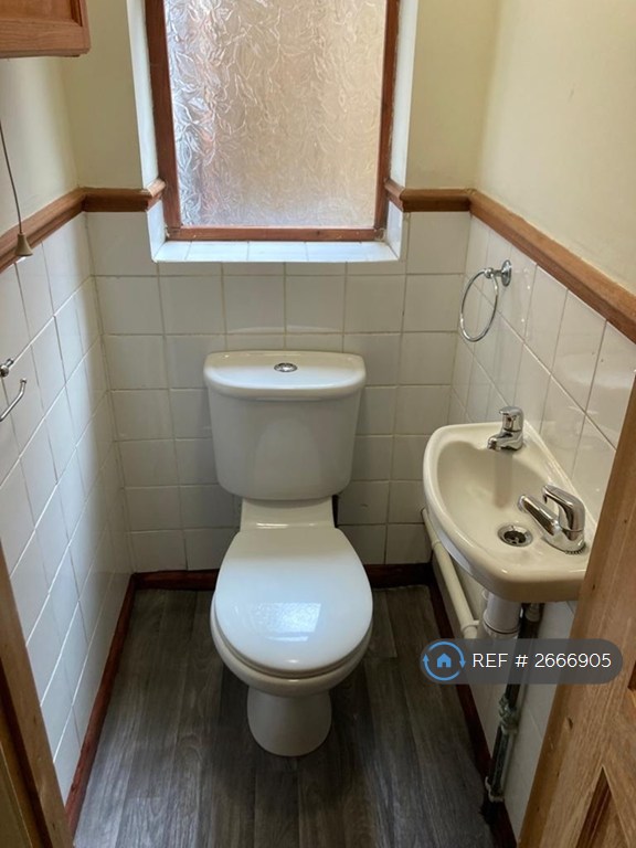 5 bedroom house in Milton Road, Southampton, SO15 (5 bed) (#2666905)