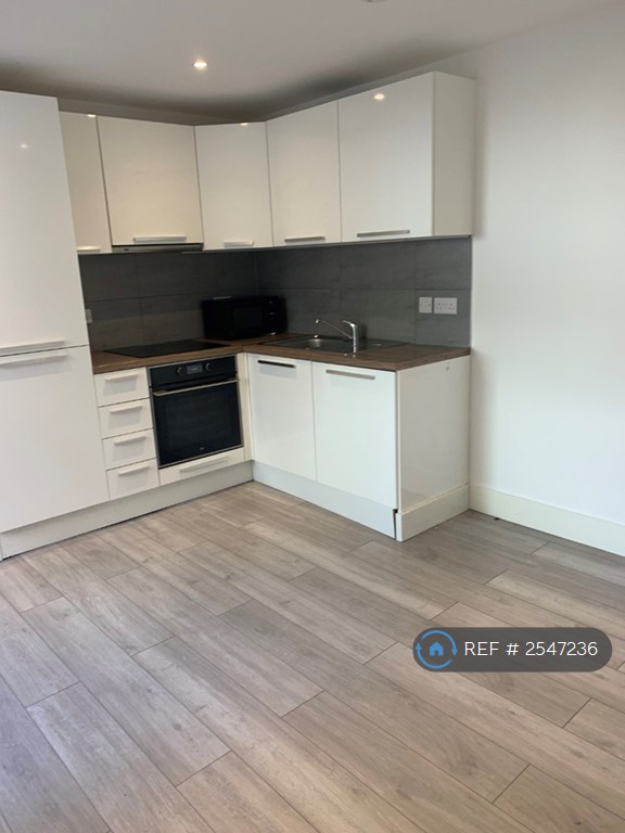 image for Studio flat in Shaw Heath, Stockport, SK2 (#2547236)