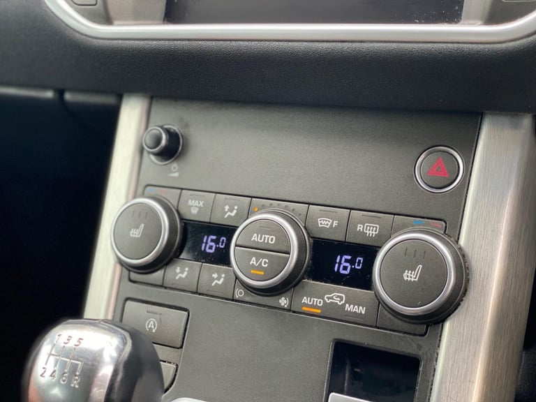 2017 Land Rover Range Rover Evoque 2.0 eD4 SE Tech FWD Euro 6 (s/s) 5dr ESTATE Diesel Manual