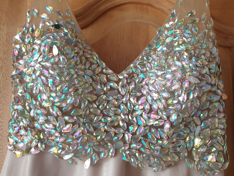 CHAMPAGNE BEADED 3 LAYER EVENING / PROM / FORMAL DRESS SIZE 16