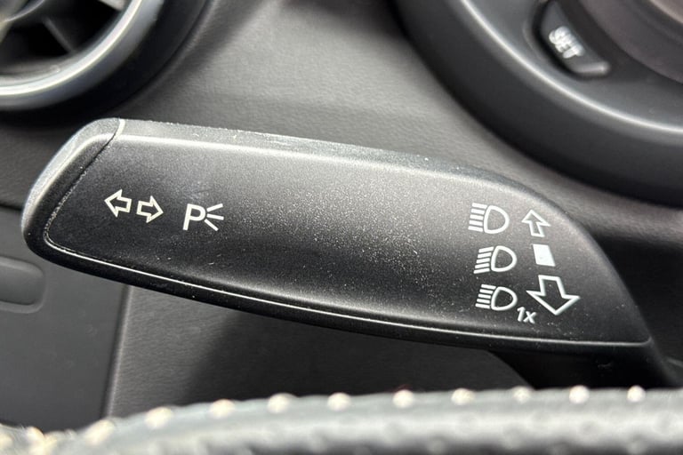  Audi A1 1.0 TFSI S line Hatchback 3dr Petrol Manual Euro 6 (s/s) (Nav) (95 ps) Petrol Manual