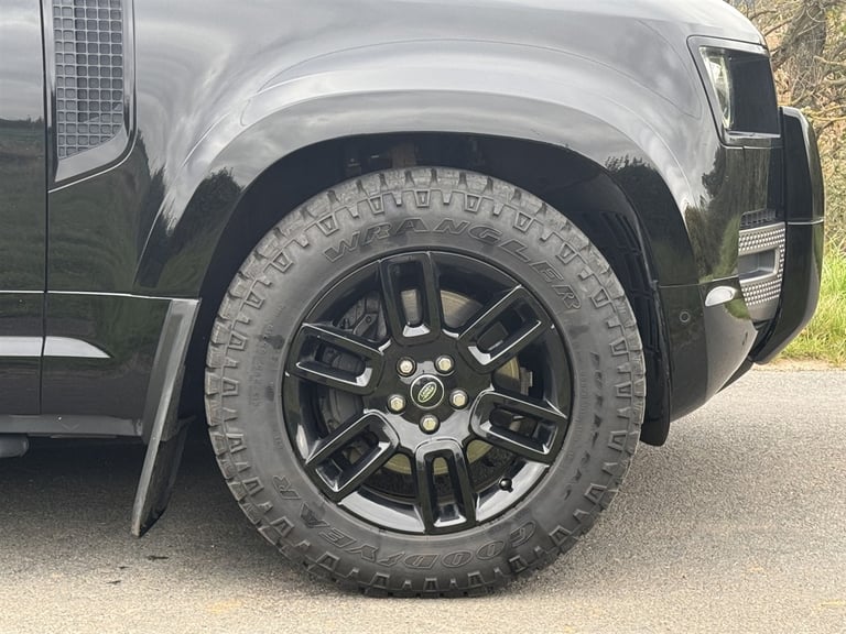 2023 Land Rover Defender 110 D300 HARD TOP X-DYNAMIC HSE COMMERCIAL NO VAT Car Derived Van Diesel...