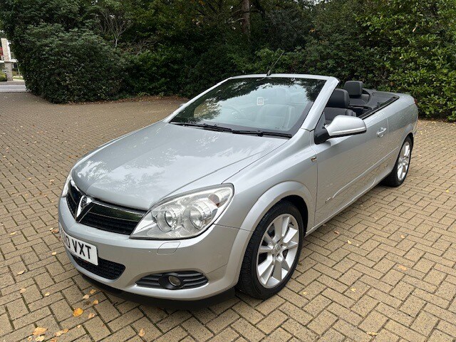 2010 Vauxhall Astra 1.8 VVT Design 2dr CONVERTIBLE Petrol Manual