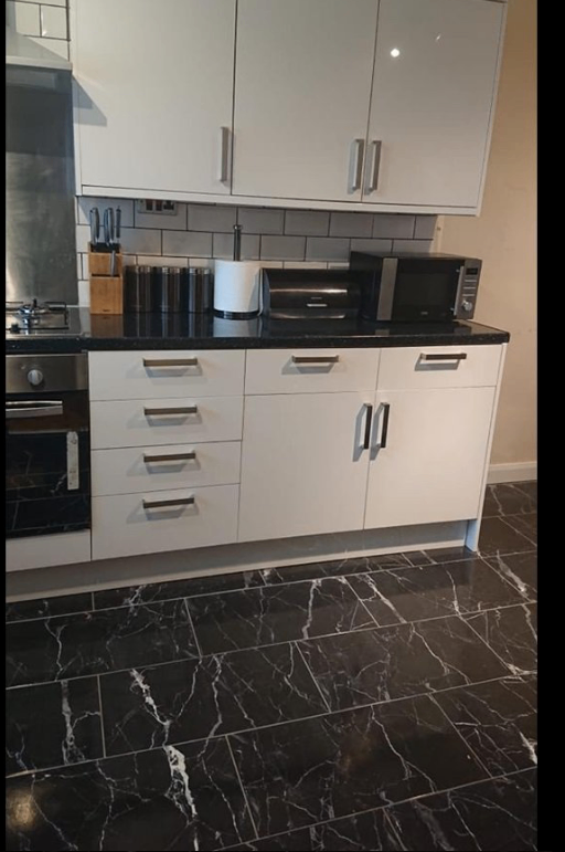 A newly refurbished modern 3 bedroom house in Bletchley