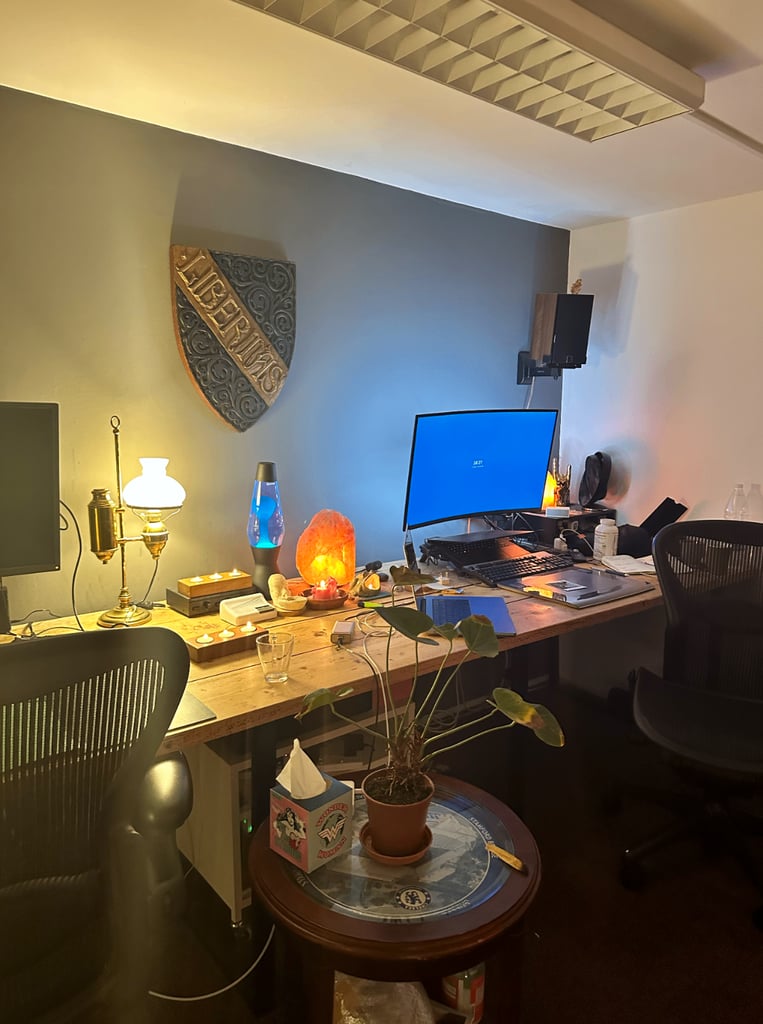 Work Space, Office, Artist Studio, Creative, Finsbury Park. ONE MONTH FREE RENT -  No VAT on rent