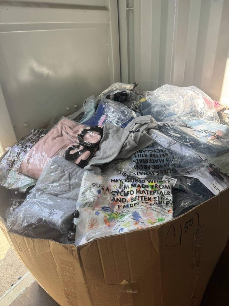 image for ASOS clothes wholesale on pallets of 600 pieces and 300 pieces all new
