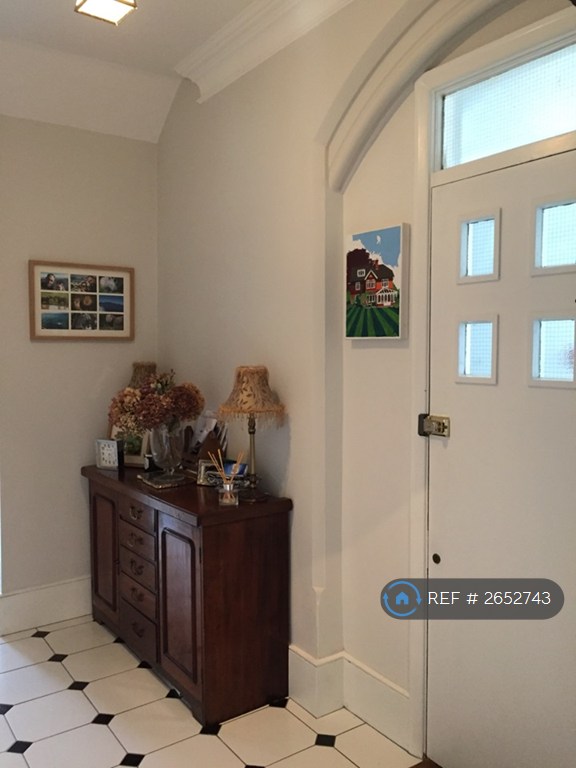 2 bedroom flat in Lorna Road, Hove, BN3 (2 bed) (#2652743)
