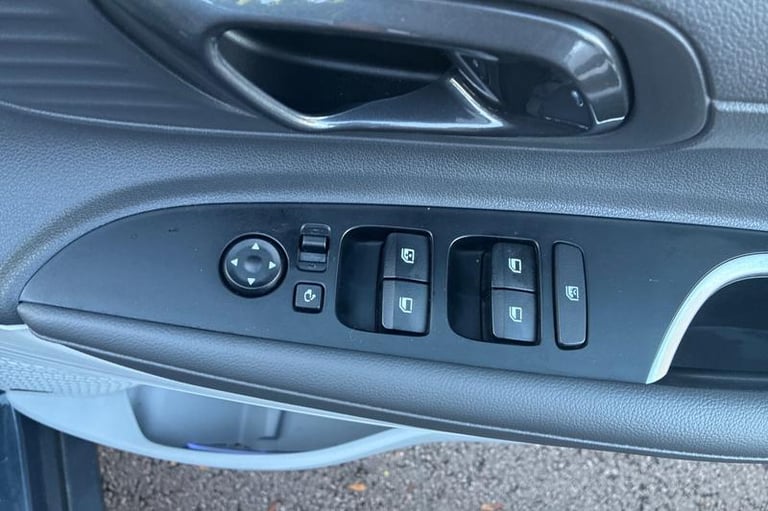 2024 Hyundai BAYON 1.0 TGDi Ultimate 5dr DCT Hatchback Petrol Manual