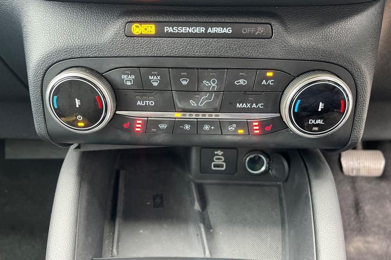 2024 Ford Kuga 2.5 Duratec 14.4kWh Vignale SUV 5dr Petrol Plug-in Hybrid CVT Euro 6 (s/s) SUV Hyb...