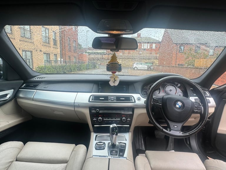 2011 BMW 7 Series 3.0 730d M Sport Auto Euro 5 4dr SALOON Diesel Automatic