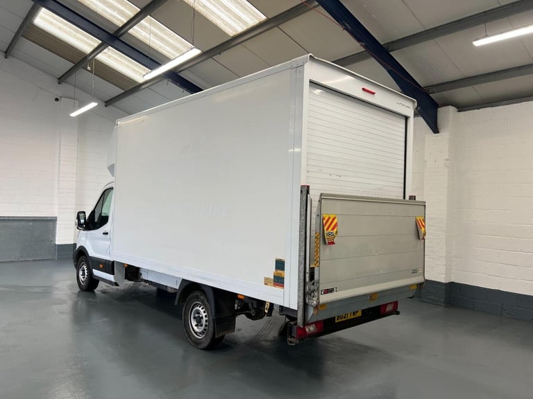2021 Ford Transit 2.0 350 EcoBlue HD Leader Chassis Cab 2dr Diesel Manual RWD L4 Euro 6 (s/s) Lut...
