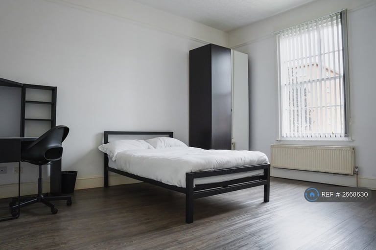 9 bedroom house in Brunswick Street, Leamington Spa, CV31 (9 bed) (#2668630)