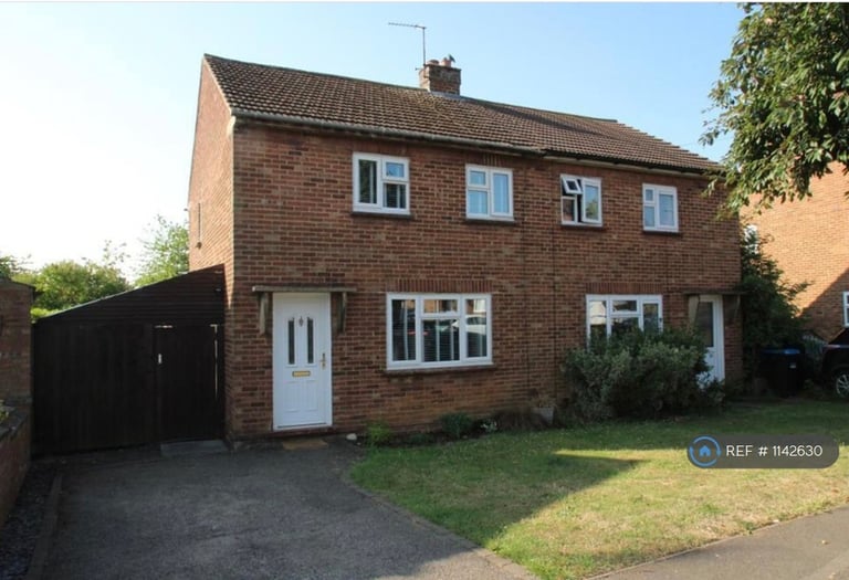 2 bedroom house in St. Georges Road, Bletchley, Milton Keynes, MK3 (2 bed) (#1142630)
