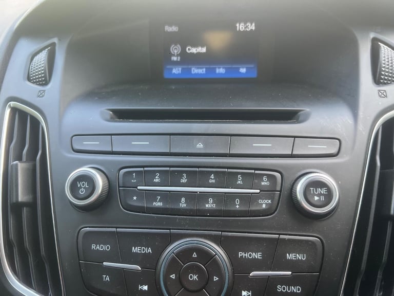 FORD FOCUS 1.6 TDCi Zetec Grey Manual Diesel 2015