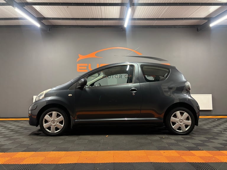 2009 Toyota AYGO 1.0 VVT-i + 3dr HATCHBACK Petrol Manual