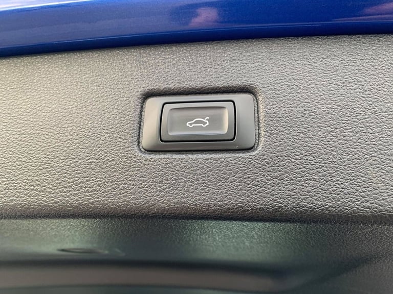 2016 Audi Q7 3.0 TDI Quattro S Line 5dr Tip Auto ESTATE Diesel Automatic