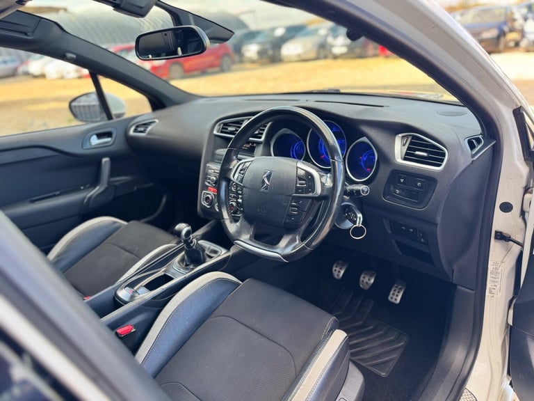 2011 Citroen DS4 2.0 HDi DStyle Euro 5 5dr HATCHBACK Diesel Manual