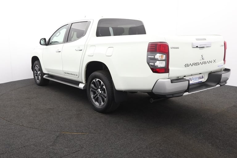 2020 Mitsubishi L200 Doublecab 2.2 Di-D Barbarian X 4WD Automatic Double Cab Pick-up Diesel Autom...