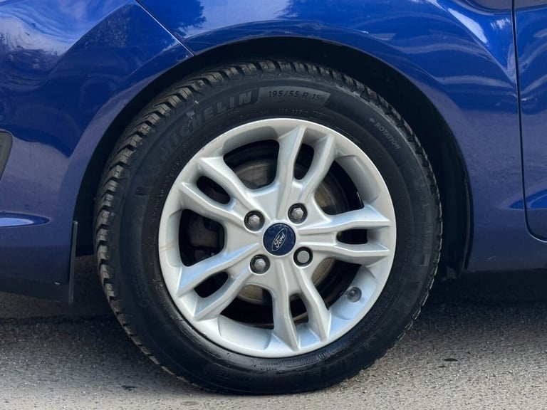 2015 Ford Fiesta 1.0T EcoBoost Zetec Hatchback 5dr Petrol Powershift Euro 6 (100 ps) Hatchback Pe...