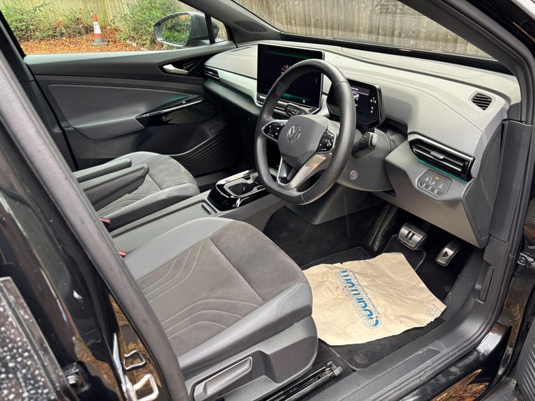 2024 Volkswagen ID.5 Pro 77kWh Match Auto 5dr ESTATE Electric Automatic