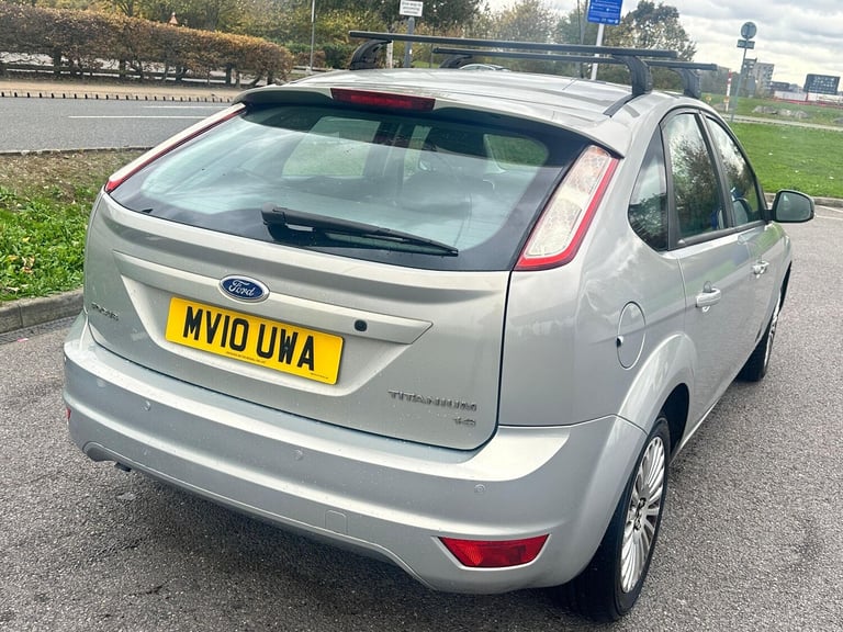 2010 Ford Focus 1.6 Titanium 5dr HATCHBACK Petrol Automatic
