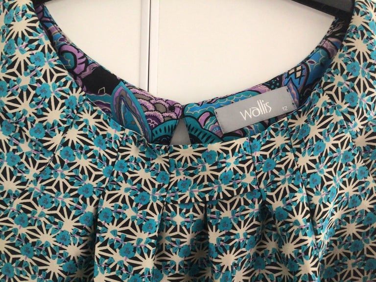 🌹 Wallis blouse Size 12 🌹 Only worn once From Smoke free Pet free house