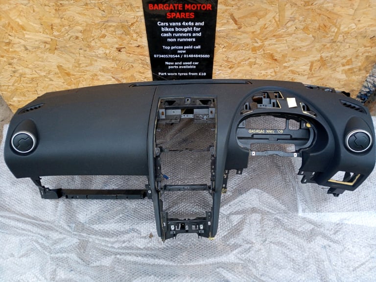 Dashboard nissan qashqai , seat leon 2015, renault megane, AUDI A3 , GOLF MK6 ...