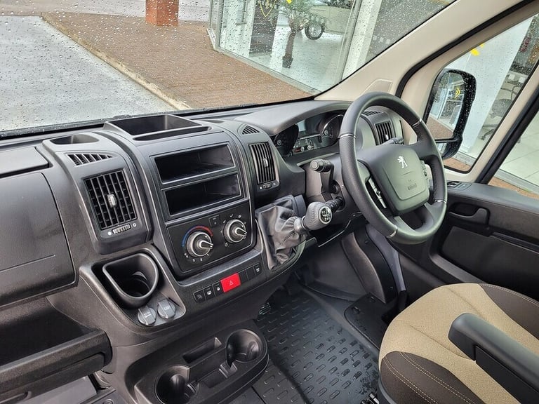 2025 Maxus eDeliver 7 150kW H1 Van 77kWh [2 Seat] Auto PANEL VAN DIESEL Manual